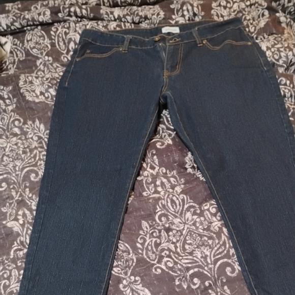 Classic Blue Women's Jeans - Picture 1 of 3